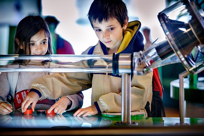 NEMO Science Museum Amsterdam Admission Ticket - Crowds and Noise: How to Handle a Busy Museum Day