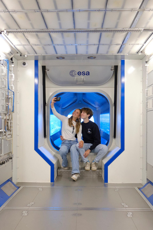 Noordwijk: Space Expo Entry Ticket - Soyuz capsule and ISS model: where the story becomes physical