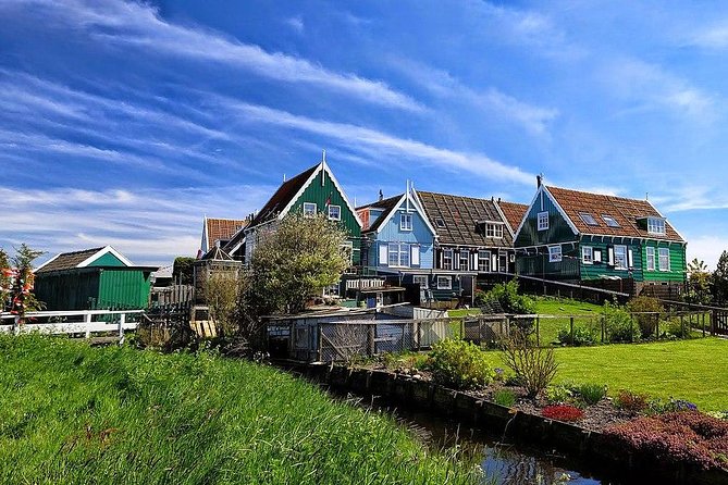 Off the Beaten Paths Dutch Landscape Private Tour 1/2 day Jaguar - Marken peninsula: the calm photo stop you will remember