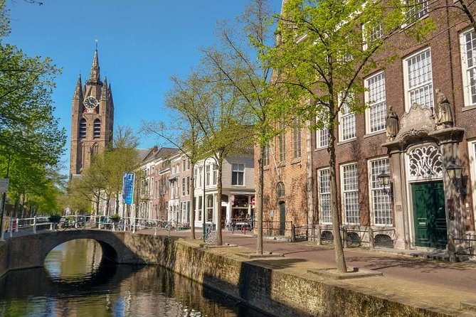 Photographic Tour in Delft Historical Center - Stop 2: Delft Moments Beyond the Main Streets