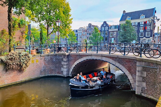 Private 90 Minute Amsterdam Canal Belt Exploration Cruise - Key things you should know before you go