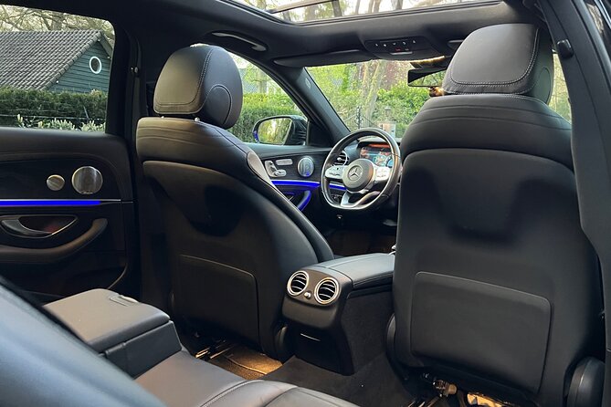Private Airport Transfer Amsterdam Airport to or from Amsterdam - Who This Transfer Fits Best in Amsterdam