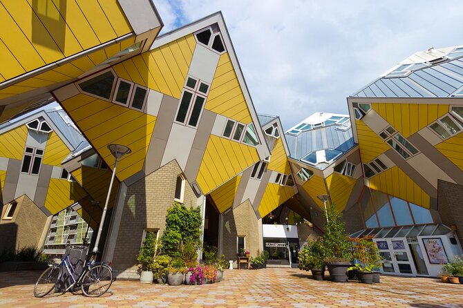 Private Day Tour: Rotterdam and The Hague. English or Spanish - Guides make or break it: Spanish-speaking only, and why that matters