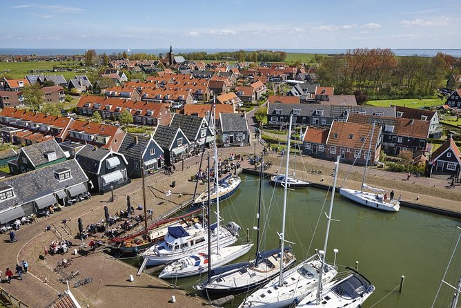 Private Excursion to Zaanse Schans, Edam, Volendam and Marken - Guides: from Enrique to Juan to Tirso, the best days feel personal