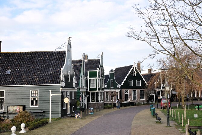 Private Guided Half Day Tour in Zaanse Schans from Amsterdam - Kooijman Souvenirs and clogs: see wooden shoes made, then try a pair