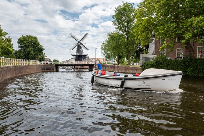 Private Haarlem Canal Cruise with Captain (Electric Boat) - Price and Value: When This Electric Cruise Makes Sense