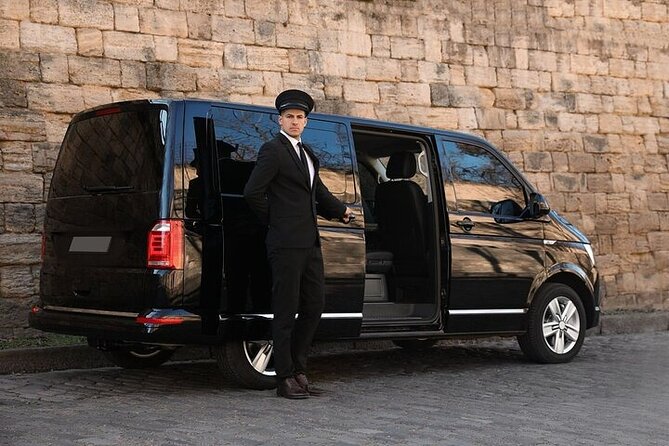 Private One way Transfer Amsterdam Airport to Amsterdam - Who Should Book This Transfer (And Who Might Not Need It)
