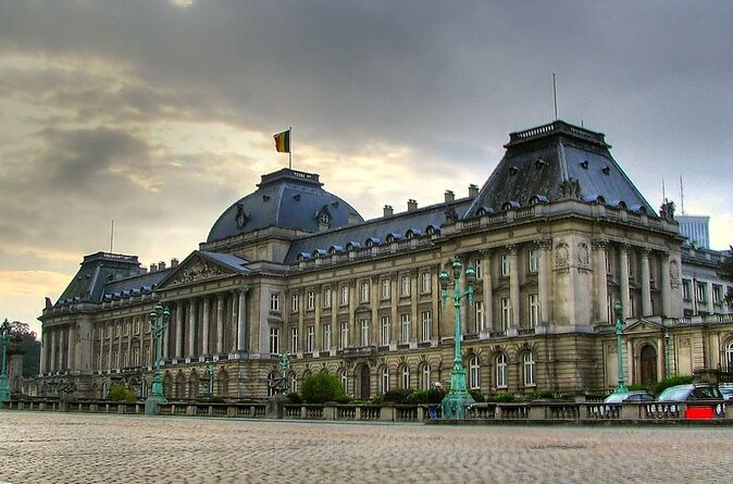 Private Sightseeing tour to Antwerp and Brussels from Amsterdam - Brussels cathedral to Manneken Pis: classics, but still time-aware