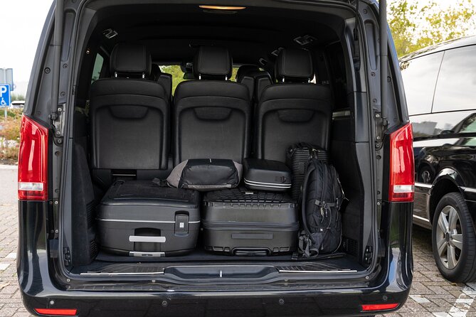 Private Taxi Airport Transfer to or from Schiphol Airport (AMS) - Value for About $66 Per Person, and When It’s the Smart Move