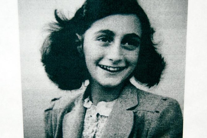 Private Tour: Anne Frank Walking Tour of Amsterdam - Following Anne’s Footsteps: The School Stop and the Diary Excerpt