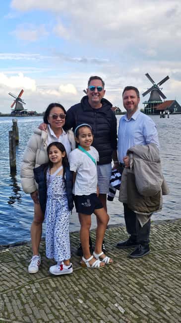 Private tour Mercedes Van, Zaandam, Zaanse Schans & Volendam - Key highlights that matter