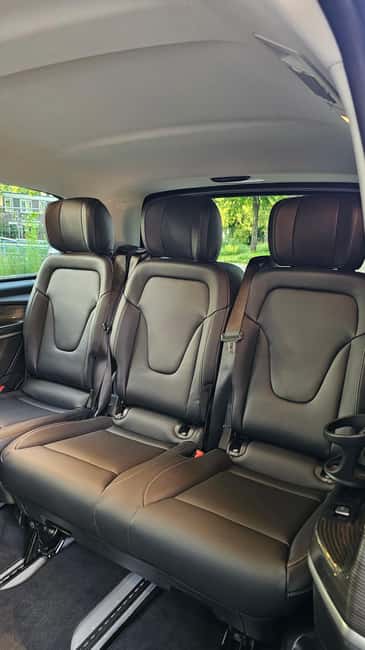 Private tour Mercedes Van, Zaandam, Zaanse Schans & Volendam - Price and group value: what $353 buys you in a private day