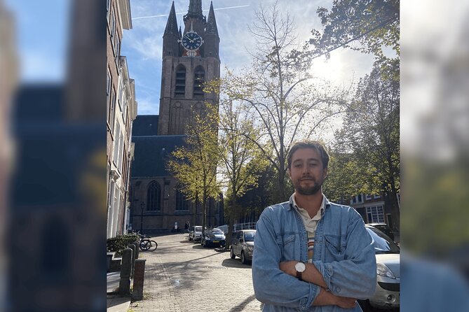 Private Tour of Delft + Visit to Delft Blue Museum & Factory - New Church and Stadhuis Delft: the core landmarks in fast motion