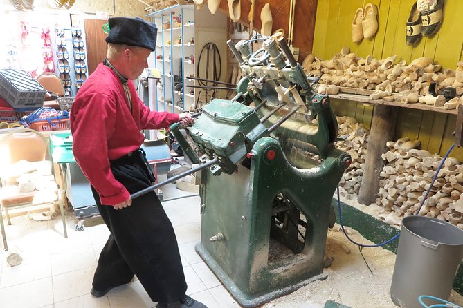 Private Tour of Simonehoeve Cheese Farm and Clog Factory - Wooden shoes and clogs: why this workshop feels different
