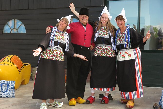 Private Tour of Simonehoeve Cheese Farm and Clog Factory - Location, timing, and how to plan your hour