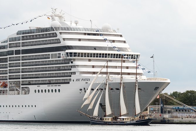 Private Transfer from Amsterdam to the Cruise Port in Rotterdam - What pickup in Amsterdam looks like, and how to avoid last-minute stress