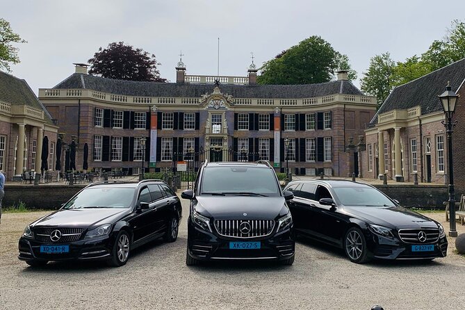 Private Transfer from/to Amsterdam Airport Schiphol - Flight Tracking and In-Car WiFi: When Plans Shift