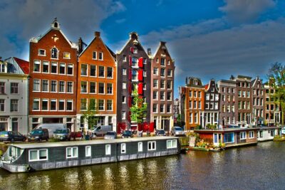Private transfers from or to Schiphol (AMS) airport Amsterdam