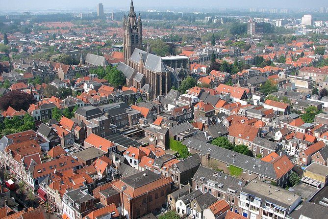 Private Walking Tour: Delft's Royal History and Pottery - New Church visit: where William the Silent’s story lands