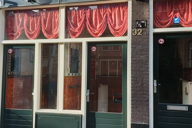 Red Light District Tour by Locals, Small Group (approx 4) - The Route Feeling: How a Local Guide Makes the District Click