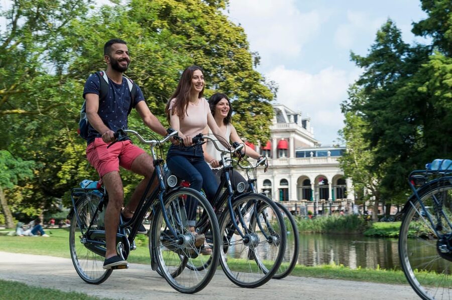 Rent a bike in Amsterdam | 1, 2, 3+ hours - Should you book A-Bike?