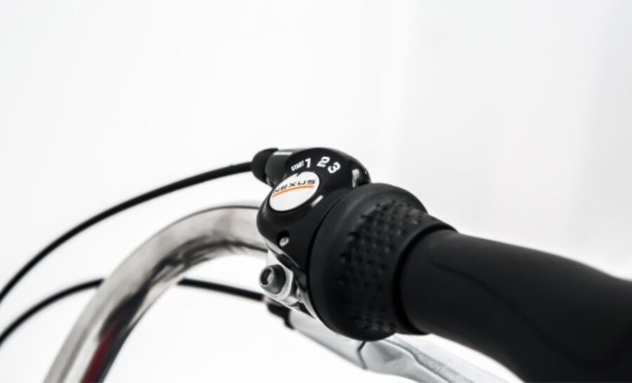 Rent a bike in Amsterdam | 1, 2, 3+ hours - Safety in tight Amsterdam streets, without turning it into stress