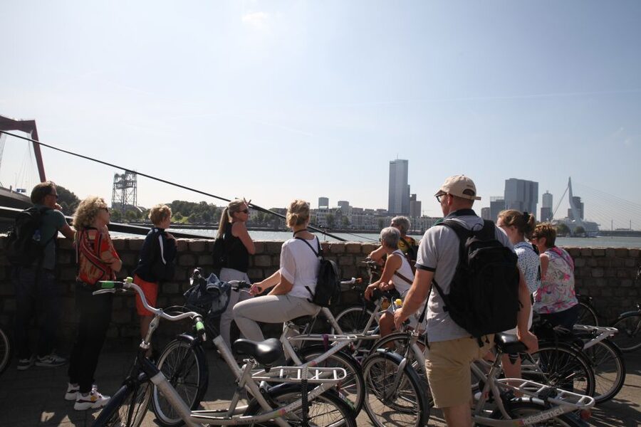 Rotterdam: 2.5-Hour Highlights Bike Tour - Price and Timing: Is $38 Worth 2.5 Hours?
