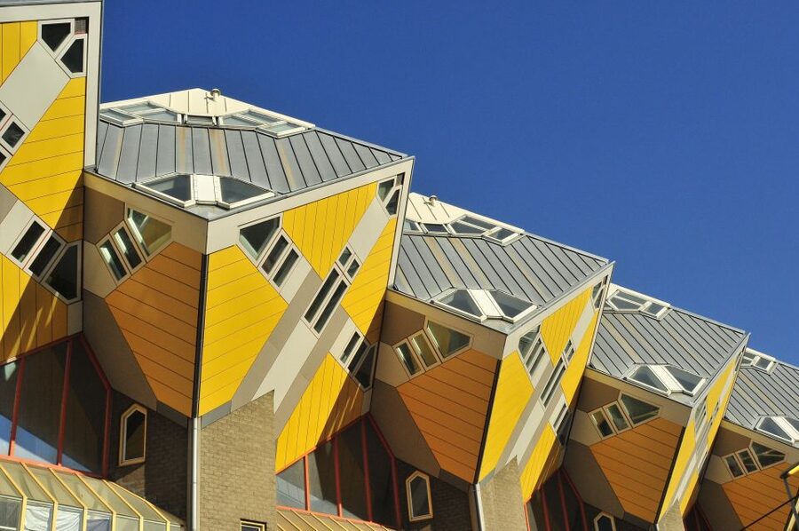 Rotterdam: Architectural Highlights Guided Walking Tour - Meeting at Rotterdam Centraal, then starting with the new