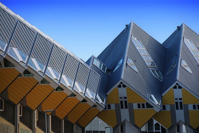 Rotterdam Architecture and Highlights Walking Tour (TOP RATED) - The Refreshment Break: Water or Soda, Then Back to the Sights