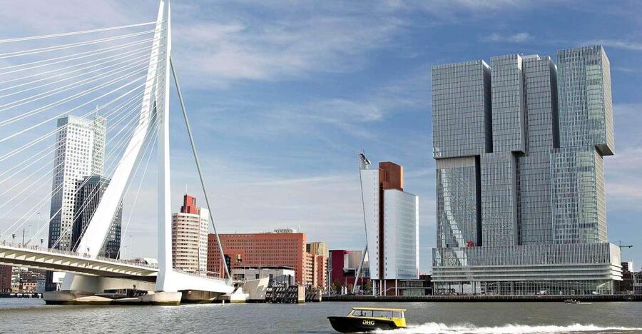 Rotterdam: De Rotterdam, Cube Houses, Watertaxi and Markthal - Who your guide is, and why that changes the whole tour