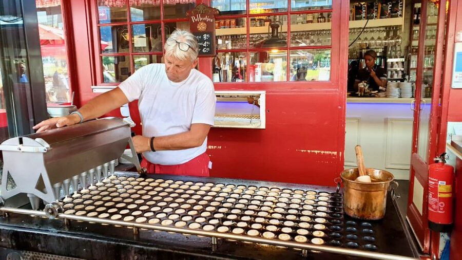 Rotterdam: Food Tour by Bike - Getting There: The Meeting Point and First Minutes