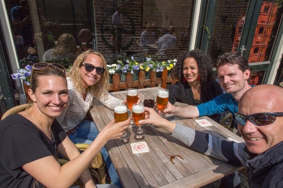 Rotterdam: Guided Walking Food Tour - Your 4 Hours on Foot, From First Bites to Final Sips