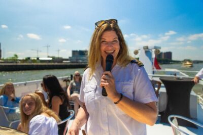Harbor Cruise with Live Guide