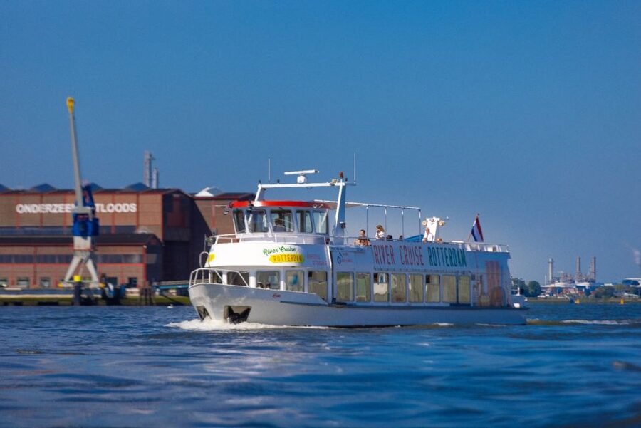 Rotterdam: Harbor Cruise with Live Guide - Erasmus Bridge and the Rotterdam skyline, the moment you will remember