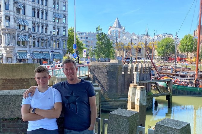 Rotterdam Highlights & Spies: Interactive City Game - Rotterdam Highlights and Spies: a spy mission you control