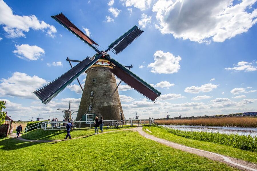 Rotterdam: Kinderdijk UNESCO World Heritage Entry Ticket - Film, Exhibitions, and the Online Audio Guide That Changes Everything