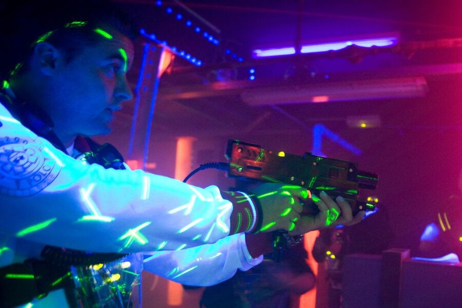 Rotterdam: Lasergame Actvity - Getting there near Euromast, and what to do with your time