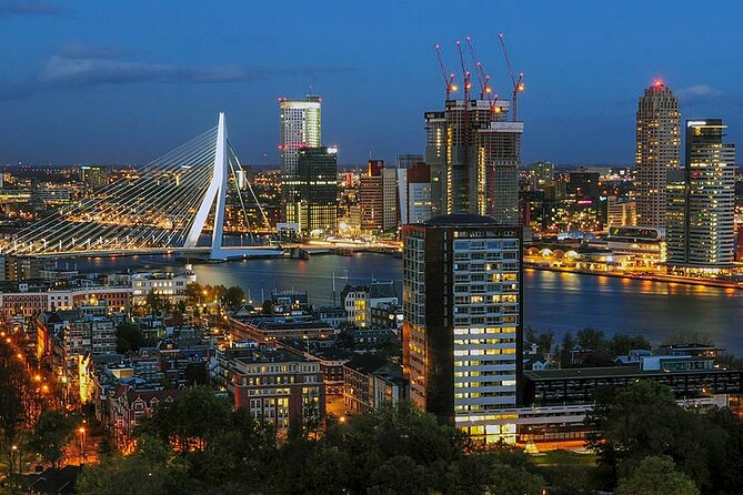 Rotterdam Must Do Tour: Highlights, History, WW2 and Architecture - Groot Handelsgebouw: A Postwar Marker You Can Walk Right By