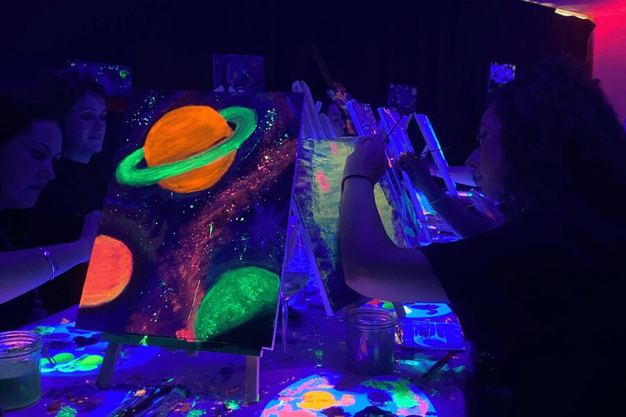 Rotterdam: Paint and Sip in the Dark at Rembrandt van Wine - Price and Value in Rotterdam: Is 61 Dollars Worth It?