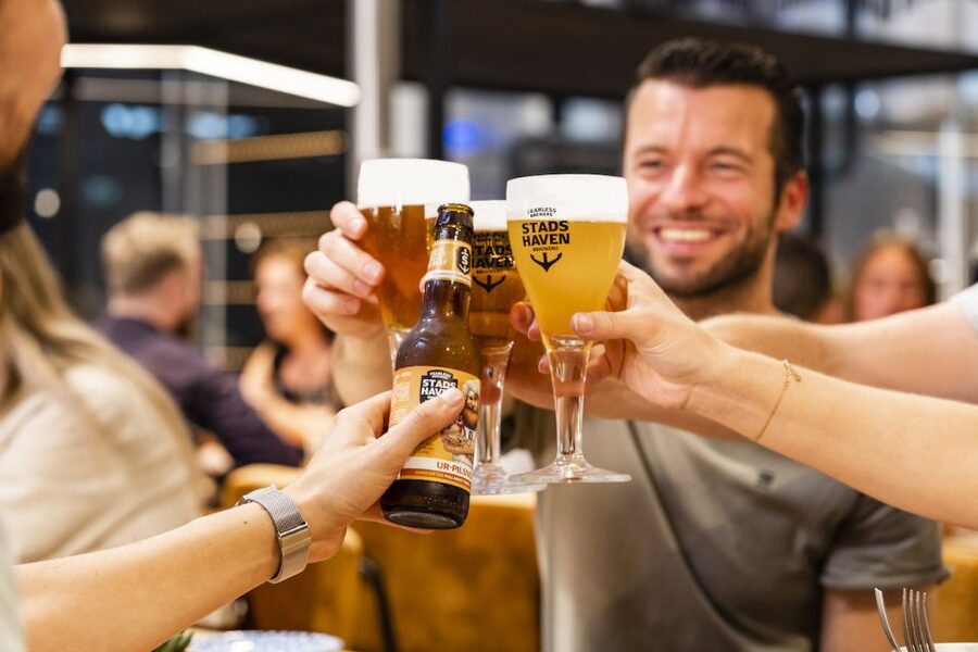 Rotterdam: Stadshaven Brewery Tour with Beer Tastings - Sustainability and innovation: why this story matters for what you taste