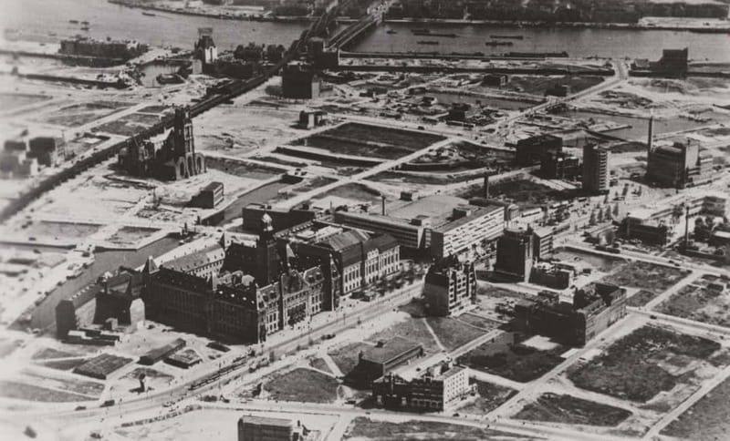 Rotterdam: WWII Walking Tour - Walking the fire zone: bombing, occupation, and liberation on the ground