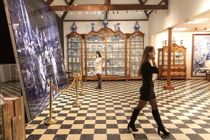 Royal Delft: Delftblue Factory and Museum Admission Ticket - Audio tour vs. reading panels, how to get more out of it