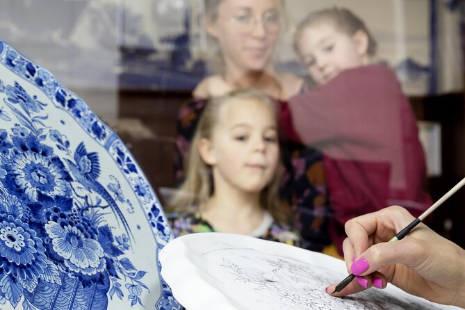 Royal Delft: Delftblue Factory and Museum Admission Ticket - Shopping at the showroom, how to handle signed pieces