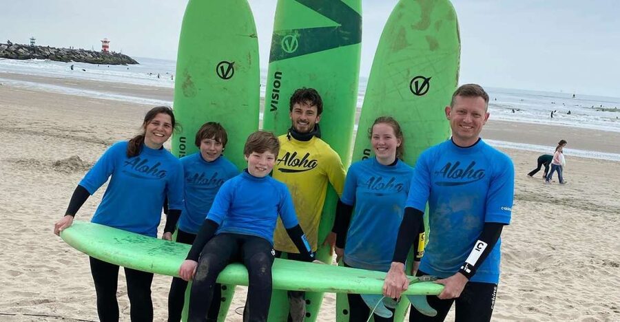 Scheveningen Beach: 1,5 hour Surf experience for families - The 90 minutes that matter: what you’ll learn before you ride