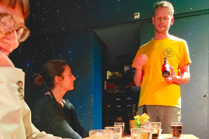 Skipping Lines & Sipping Beers: A History Tour of Amsterdam - Skipping the Fries Line at Fabel Friet, Then Eating Like a Local