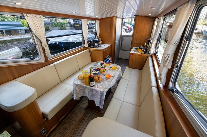 Small Group Boutique All-Inclusive Tour (max 12 p) With Captain - The Drift Away setup: warm, comfortable, and built for Amsterdam canals