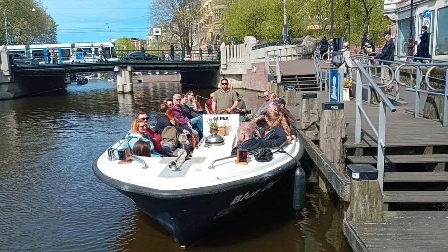 Smoke & Boat Amsterdam - The Official 420 Canal Cruise - Value check: is $18 worth a 1-hour sunset canal cruise?
