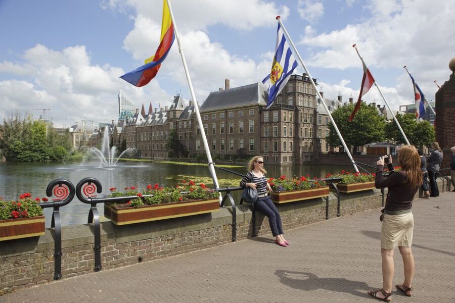 The Hague: Highlights Bike Tour - Peace and Justice stops: Peace Palace and the Binnenhof
