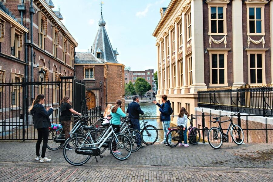 The Hague: Highlights Bike Tour - Rain, ponchos, and what to wear so you stay happy