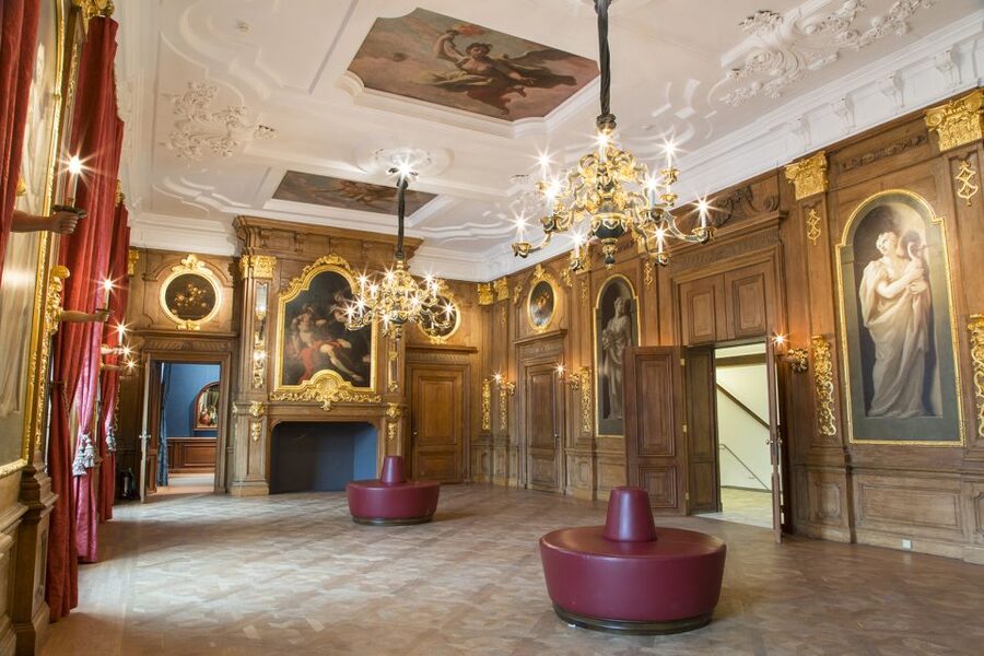 The Hague: Mauritshuis Entrance Ticket - Photo Rules, Behavior, and Practical Museum Comfort